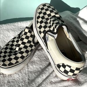 Vans checkered slip on’s